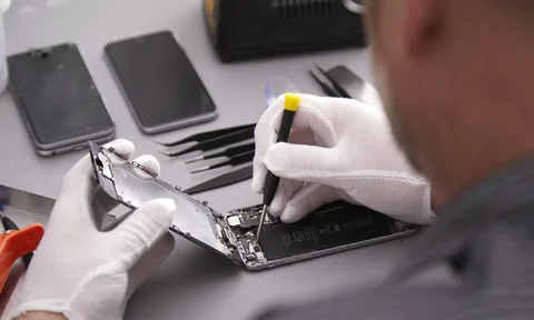 Niche Opportunities in the Cell Phone Repair Business